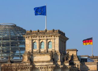 Germany Debates Assad Sanctions Amid EU Refugee Crisis